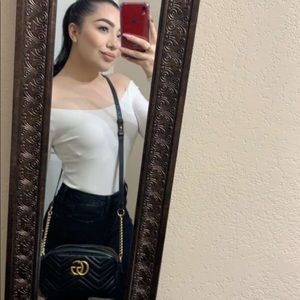 Meet your Posher, Adela